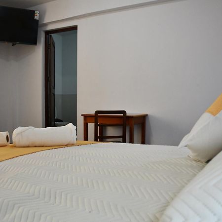 Hotel Express Ла Пас Екстериор снимка