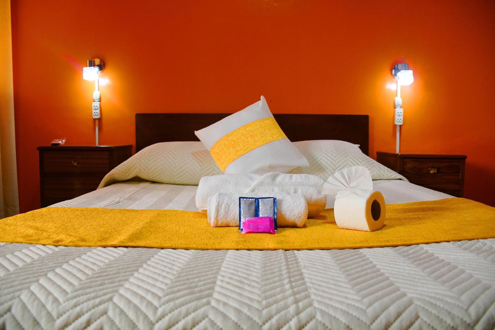 Hotel Express Ла Пас Екстериор снимка