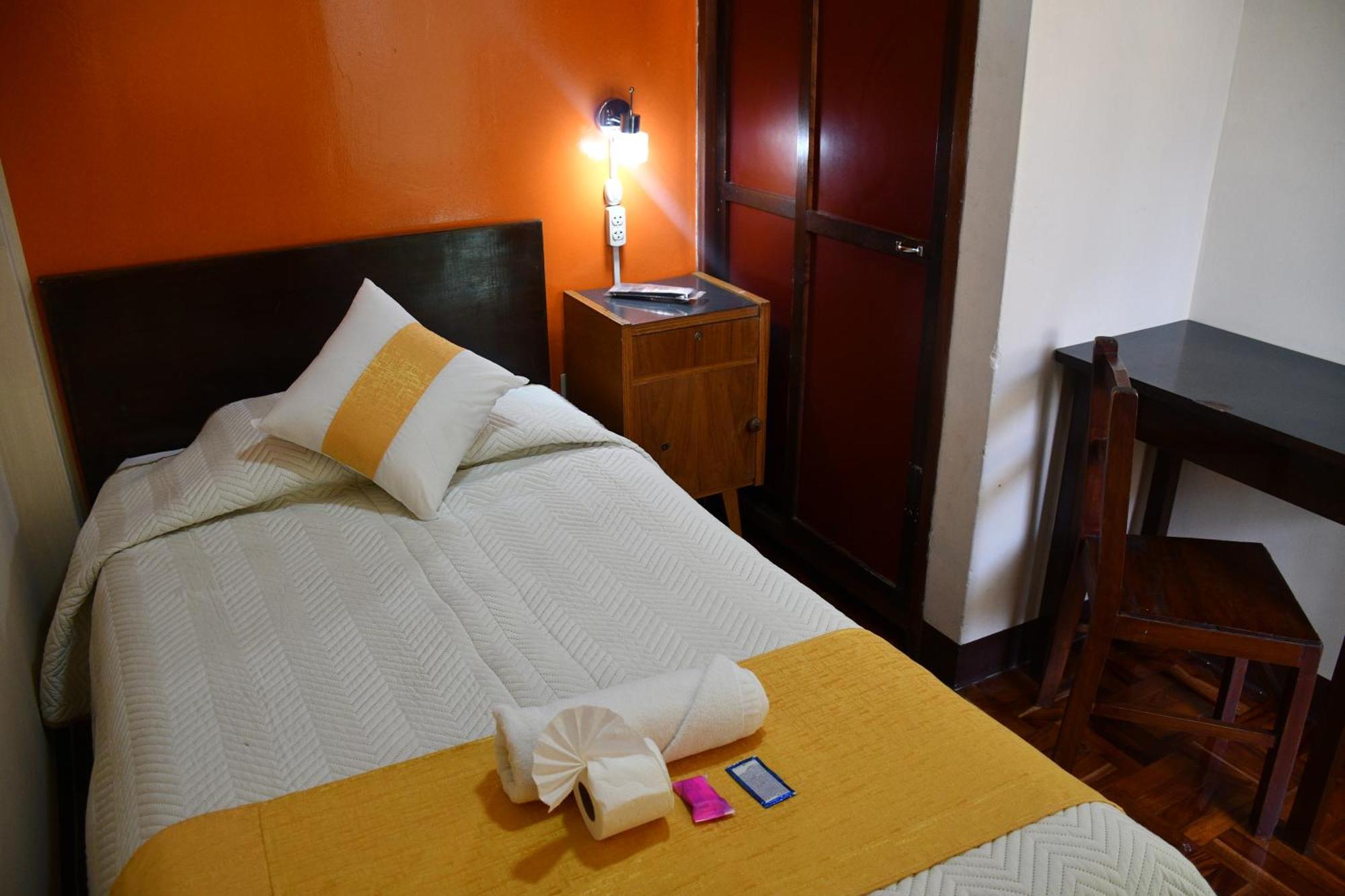 Hotel Express Ла Пас Екстериор снимка