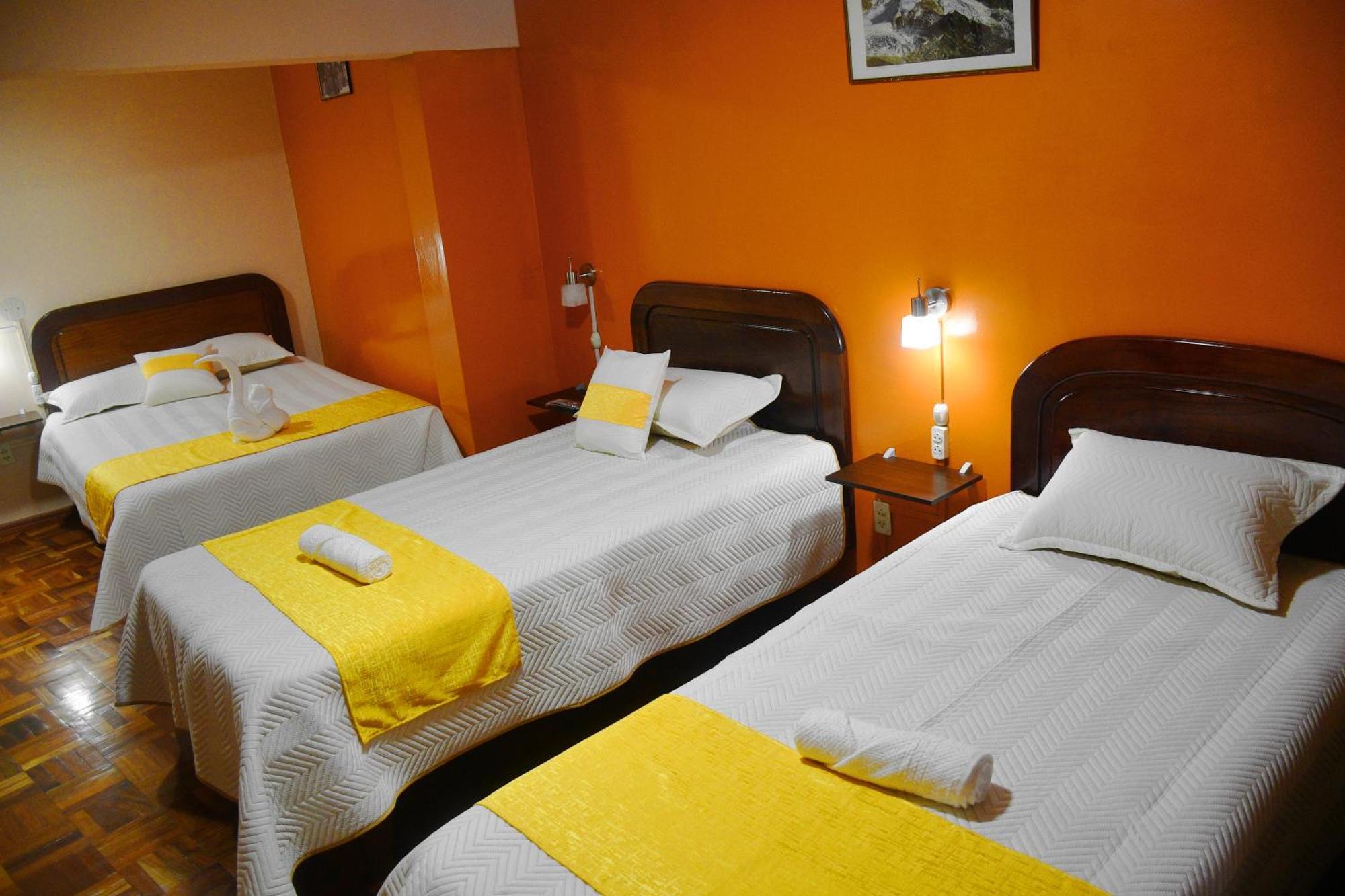 Hotel Express Ла Пас Екстериор снимка